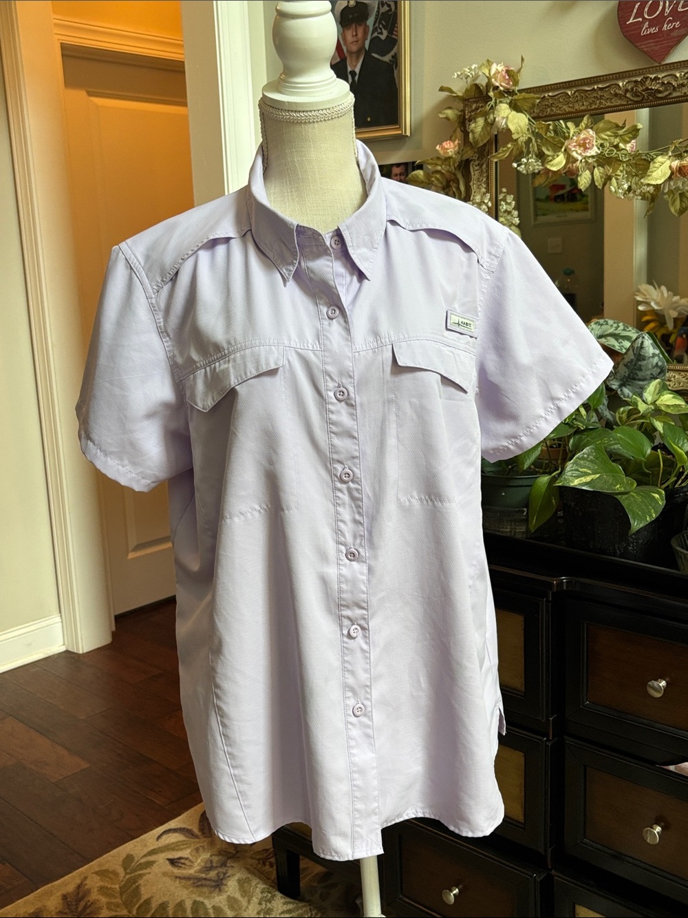 Habit Short-Sleeve Button-Down Shirt in Light Lavender